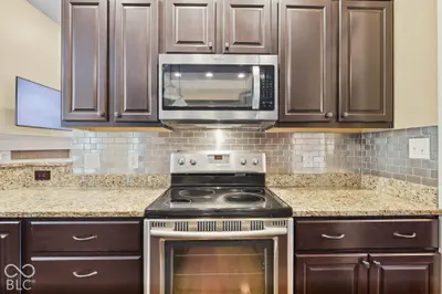 10038 Indian Lake Boulevard N, Indianapolis - 13