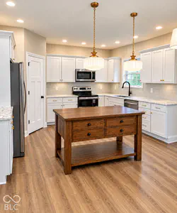 3888 Autumn Way, Seymour - 13