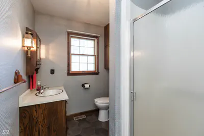 1221 Poplar Street, Seymour - 17