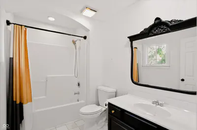 8437 500, Zionsville - 52