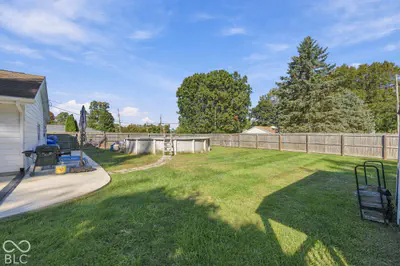 5300 Breezewood Drive, Muncie - 25