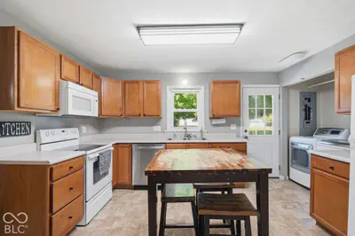 208 West Drive, Fortville - 11