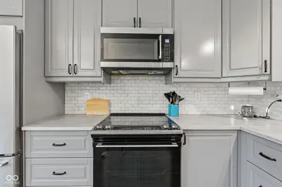 12174 Split Granite Drive, Fishers - 12