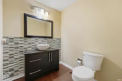 4312 W Kings Row Street, Muncie - 34