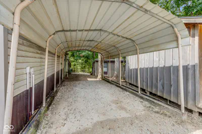 22110 Beacon Street, Metamora - 31