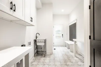 15721 Vantage Court, Westfield - 33