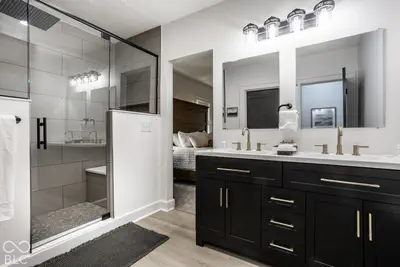 260 W 44th Street, Indianapolis - 23