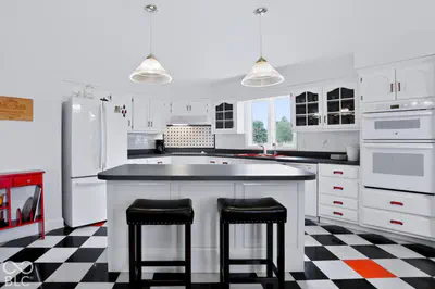 1595 400, Greenfield - 10