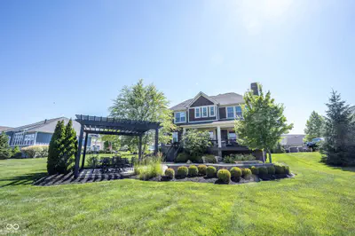 18176 Lakes End Drive, Westfield - 6