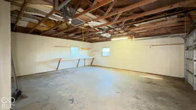 9545 Bono Road, Terre Haute - 35
