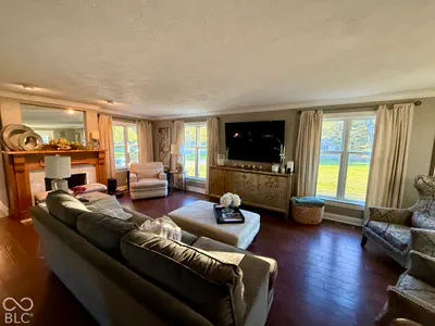 462 E 300 Road N, Anderson - 6