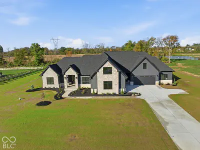 2786 S Kings Way, New Palestine - 59