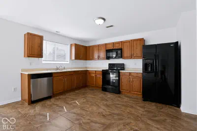 11217 Candice Drive, Fishers - 6
