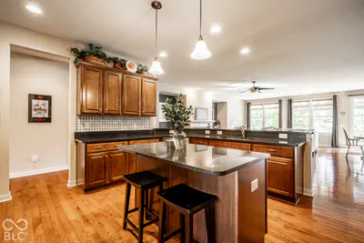 15735 Capital Spending Road, Westfield - 16