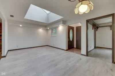 703 Hillcrest Drive, Greenwood - 26