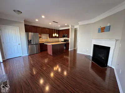 6338 El Paso Street, Whitestown - 10