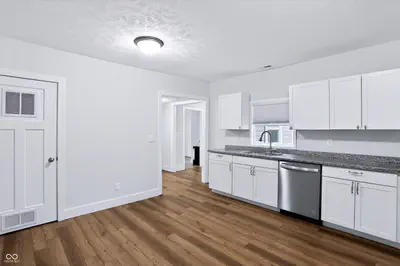 307 Wall Street, Advance - 57