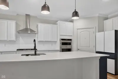 5806 Walkabout Way, Brownsburg - 11