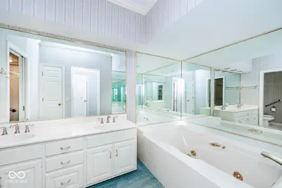 7925 Beaumont Green East Drive, Indianapolis - 21