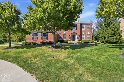 12558 Talon Crest Drive, Fishers