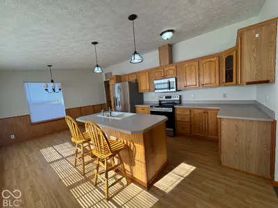 141 Sunset Court, Cicero - 4