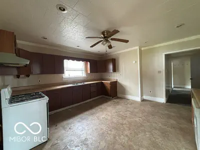 200 N Center, Francisco - 26