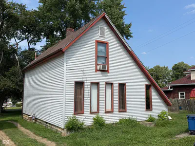 1307 4th Street, Bedford