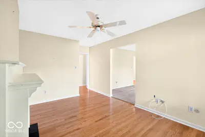 528 Hunters Drive, Carmel - 13
