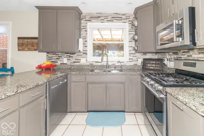 111 Fairfield Lane, Pendleton - 12