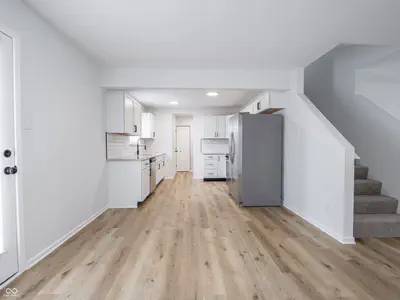 11241 Longbranch Street, Monrovia - 8