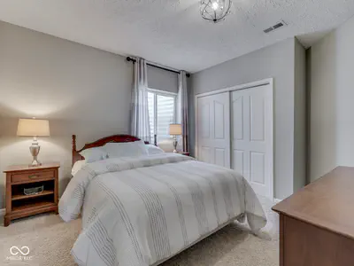 526 King Fisher Drive, Brownsburg - 33