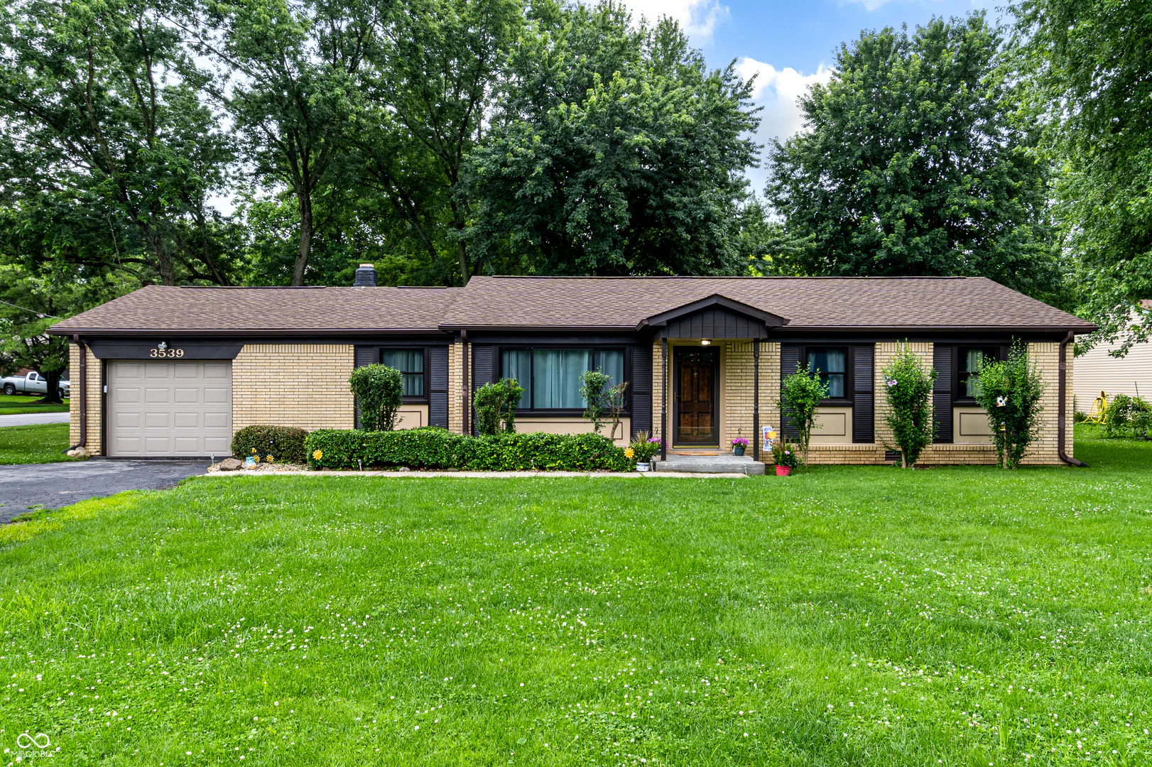 3539 Southport Road, Indianapolis
