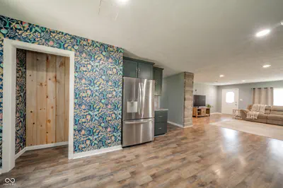 2513 W 300 S, Shelbyville - 12