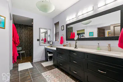 6736 W Stonegate Drive, Zionsville - 23