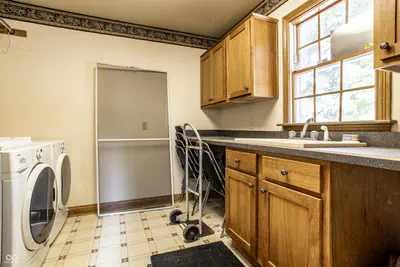 6301 800, Zionsville - 14