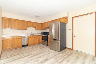 1176 E Apple Lake Drive, Greenfield - 12