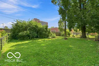 912 Warwick Drive, Muncie - 36
