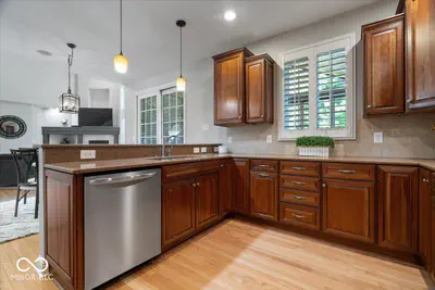 9661 Wading Crane Avenue, Fishers - 12