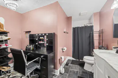 5976 Williams Drive, Plainfield - 24