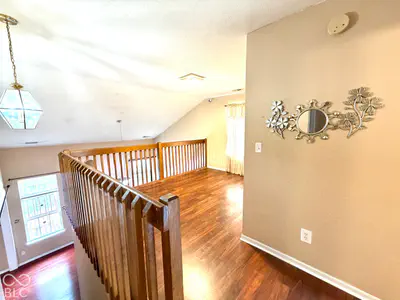 7704 Lake Vista Lane, Indianapolis - 12