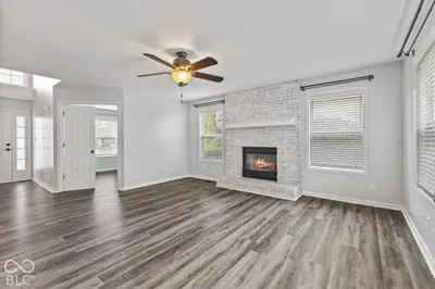 6459 Woodhaven Court, Avon - 8