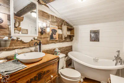 11090 County Road 225 W, Cloverdale - 27
