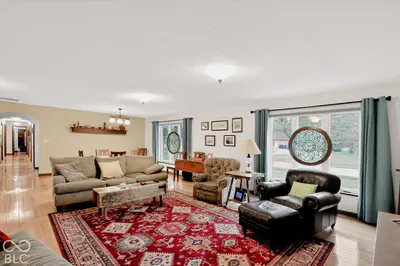 12108 Windsor Drive, Carmel - 21