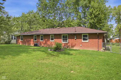 5805 Carolyn Drive, Muncie - 19