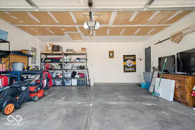 10828 Sedgegrass Drive, Indianapolis - 23