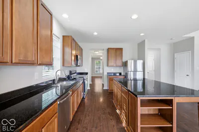8110 Eskerban Drive, Avon - 9