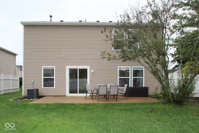8468 Ash Grove Drive, Indianapolis - 17