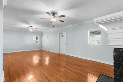 2911 Delaware Street, Indianapolis - 13