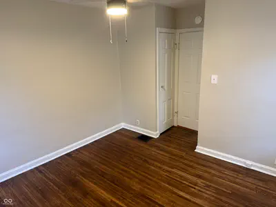 2106 46th Street, Indianapolis - 18