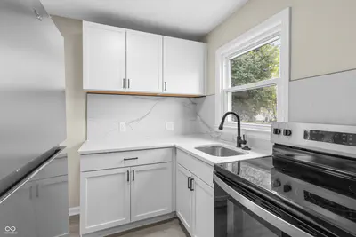 113 S 8th Avenue, Beech Grove - 11